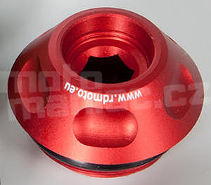 RDmoto OC5 Yamaha M26x3mm, červený eloxovaný hliník