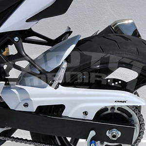 Ermax zadní blatník s krytem řetězu - Suzuki GSR750 2011-2015, white (YWW)