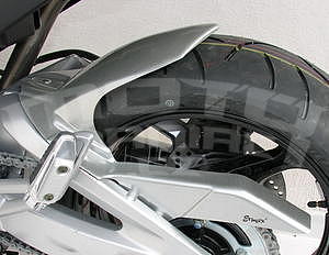 Ermax zadní blatník s krytem řetězu - Suzuki GSR600 2006-2011 - 1