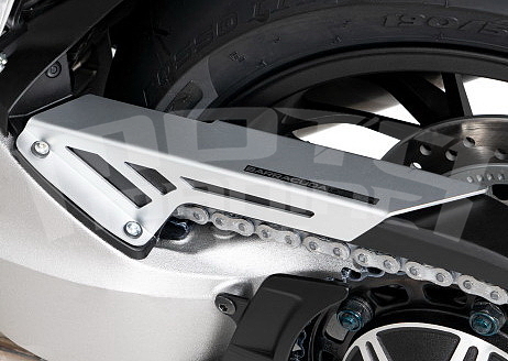 Barracuda hliníkový kryt řetězu stříbrný - Honda CB1000R 2021-2023 - 1