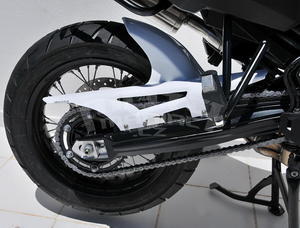 Ermax zadní blatník s krytem řetězu - BMW F 800 GS/Adventure 2013-2015, imitace karbonu - 2
