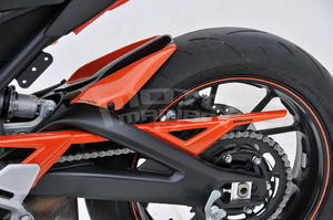 Ermax zadní blatník s krytem řetězu - Yamaha MT-09 2013-2015, 2014 metal anthracite grey (tech graphite for race blu bike) - 2