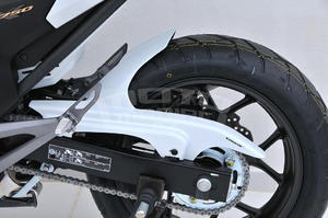 Ermax zadní blatník s krytem řetězu - Honda NC750X 2014-2015, matt white (matt white t pearl glare) - 2