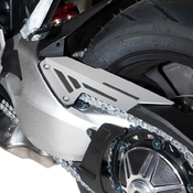 Barracuda hliníkový kryt řetězu - Honda CB1000R 2018-2020 - 2/3