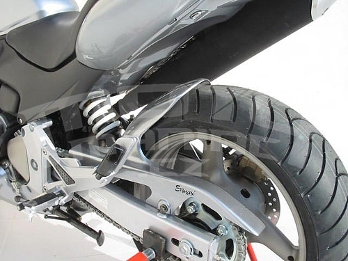 Ermax zadní blatník s krytem řetězu - Honda CB600F Hornet 2003-2006, imitace karbonu - 5